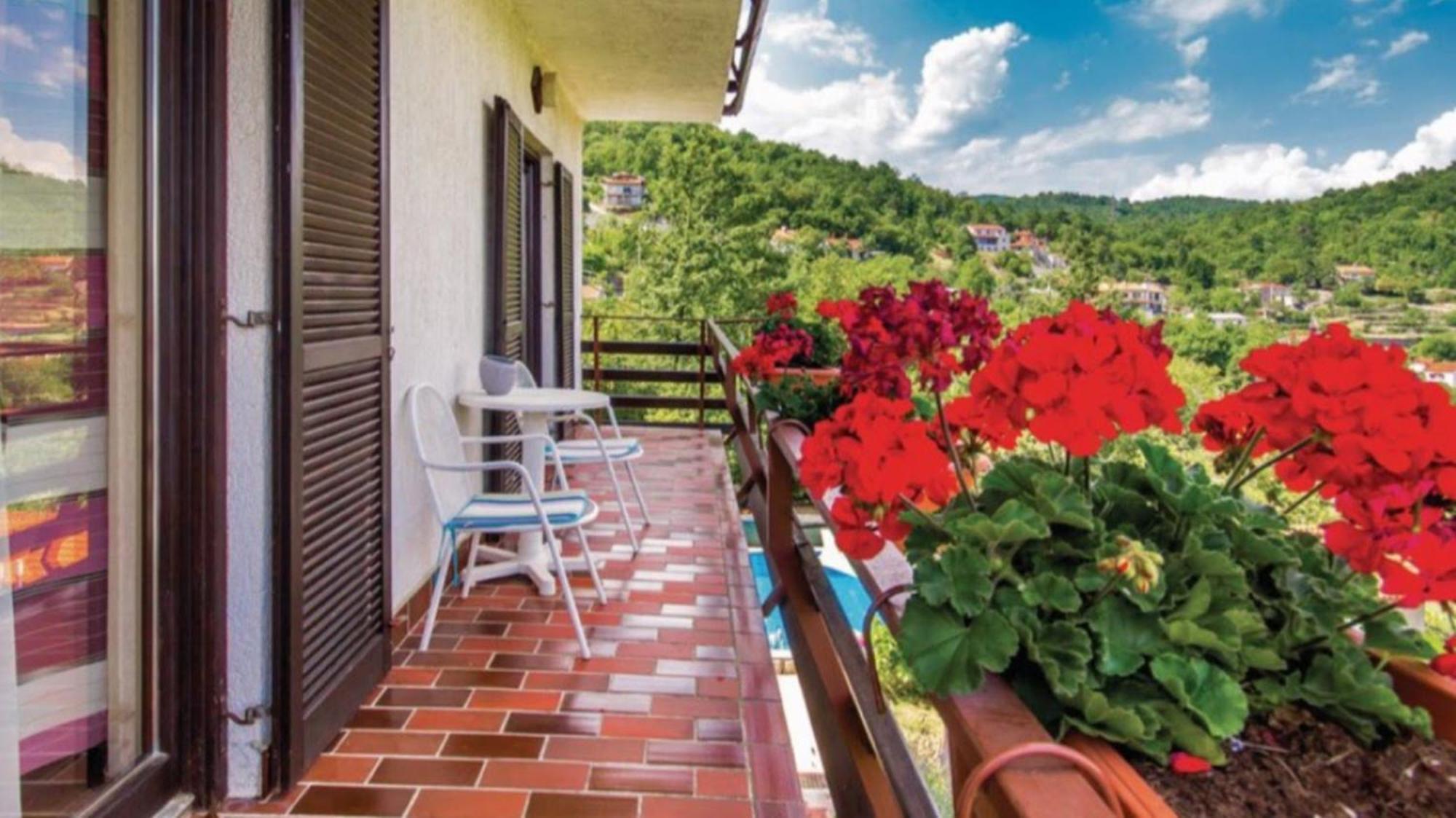 Gina Apartmán