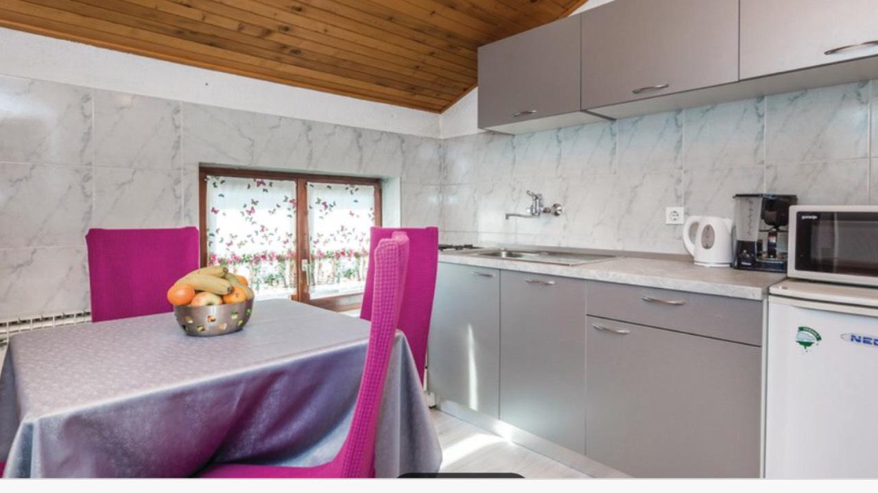 Gina Apartmán